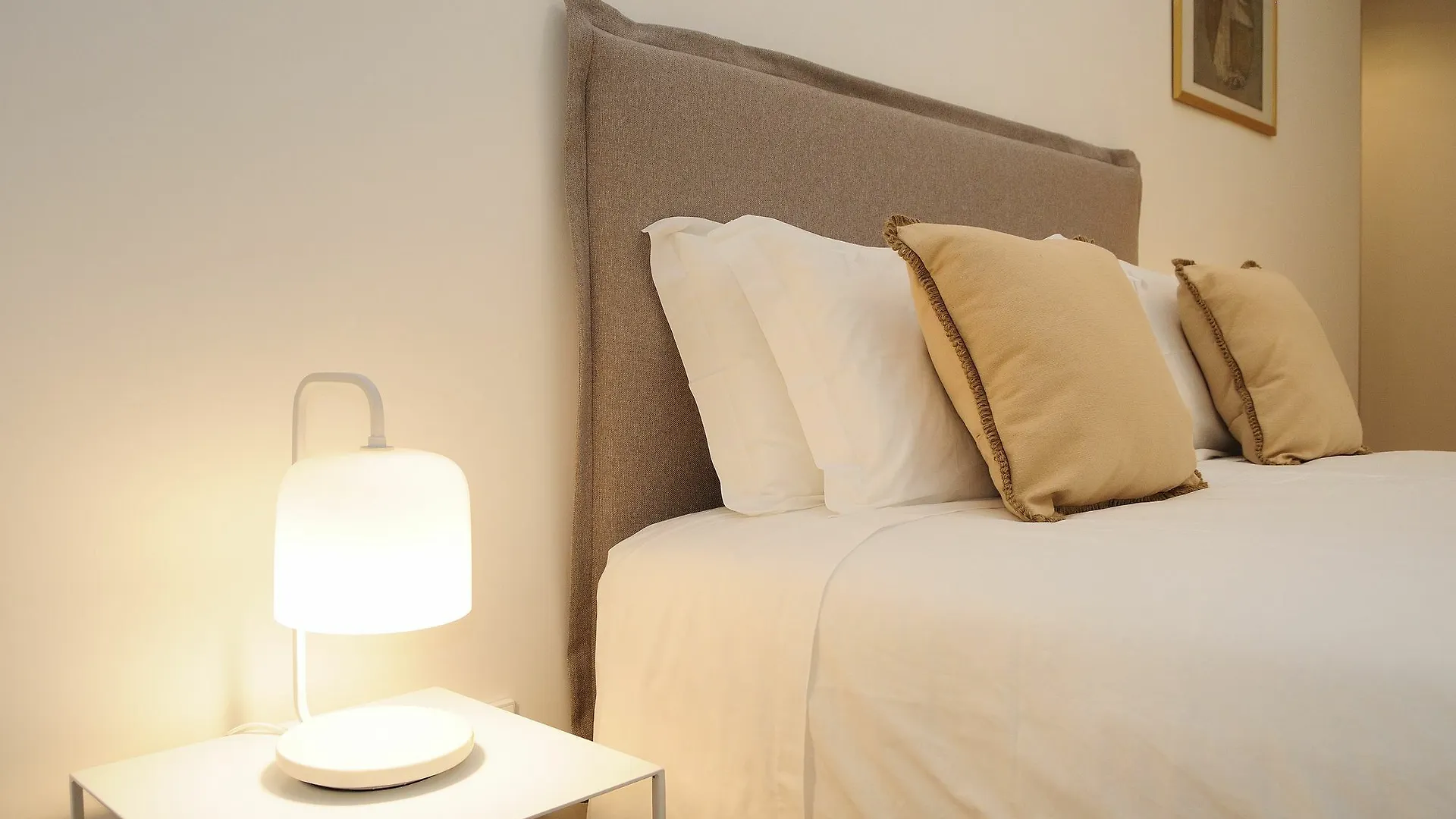 Lisbon Serviced Apartments - Avenida 0*,  Portugal